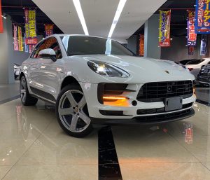 2020 Recond Porsche Macan 2.0 SUV New Facelift Japan Spec Sport Chrono Pakage With 5 Years Warranty